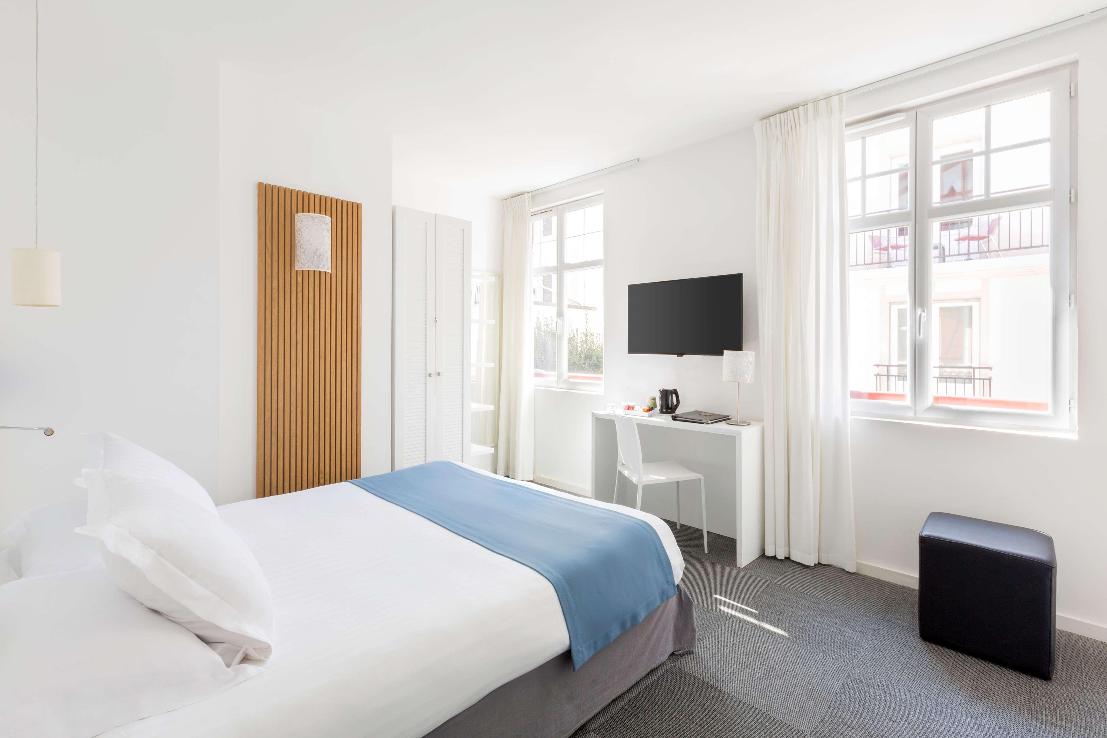 Hotel Kemaris Биариц Екстериор снимка