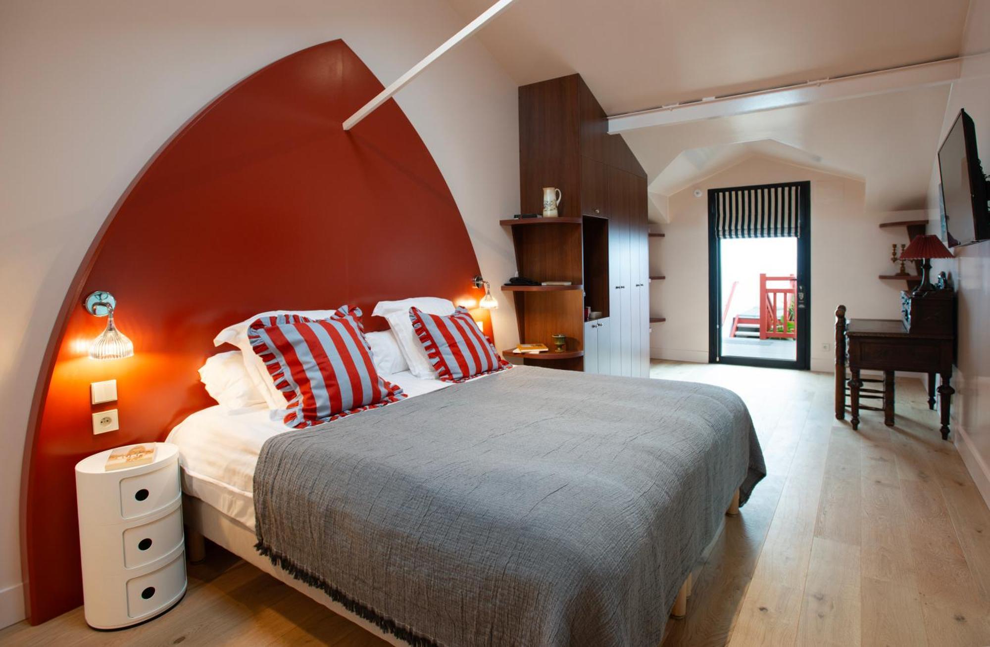 Hotel Kemaris Биариц Екстериор снимка