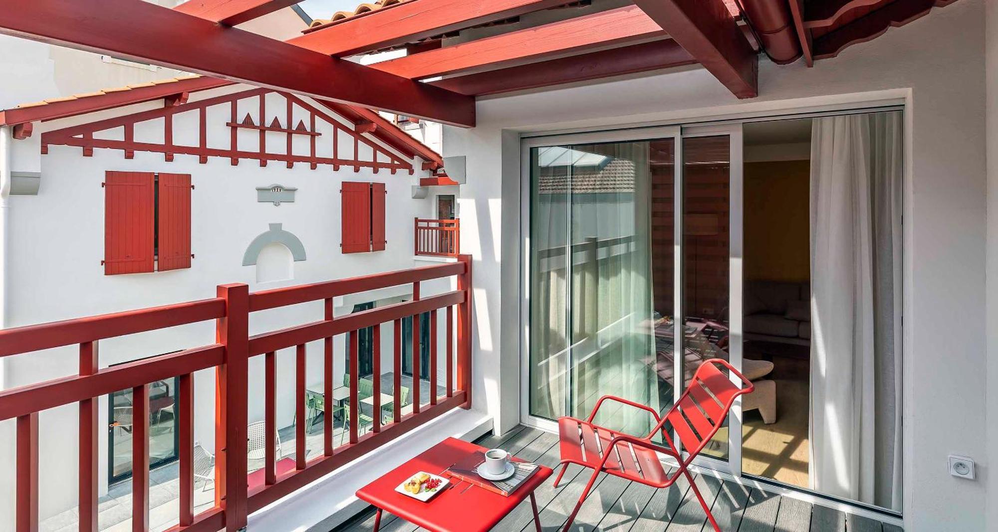 Hotel Kemaris Биариц Екстериор снимка